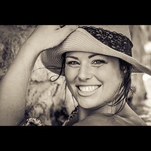 Meet your Posher, Addison